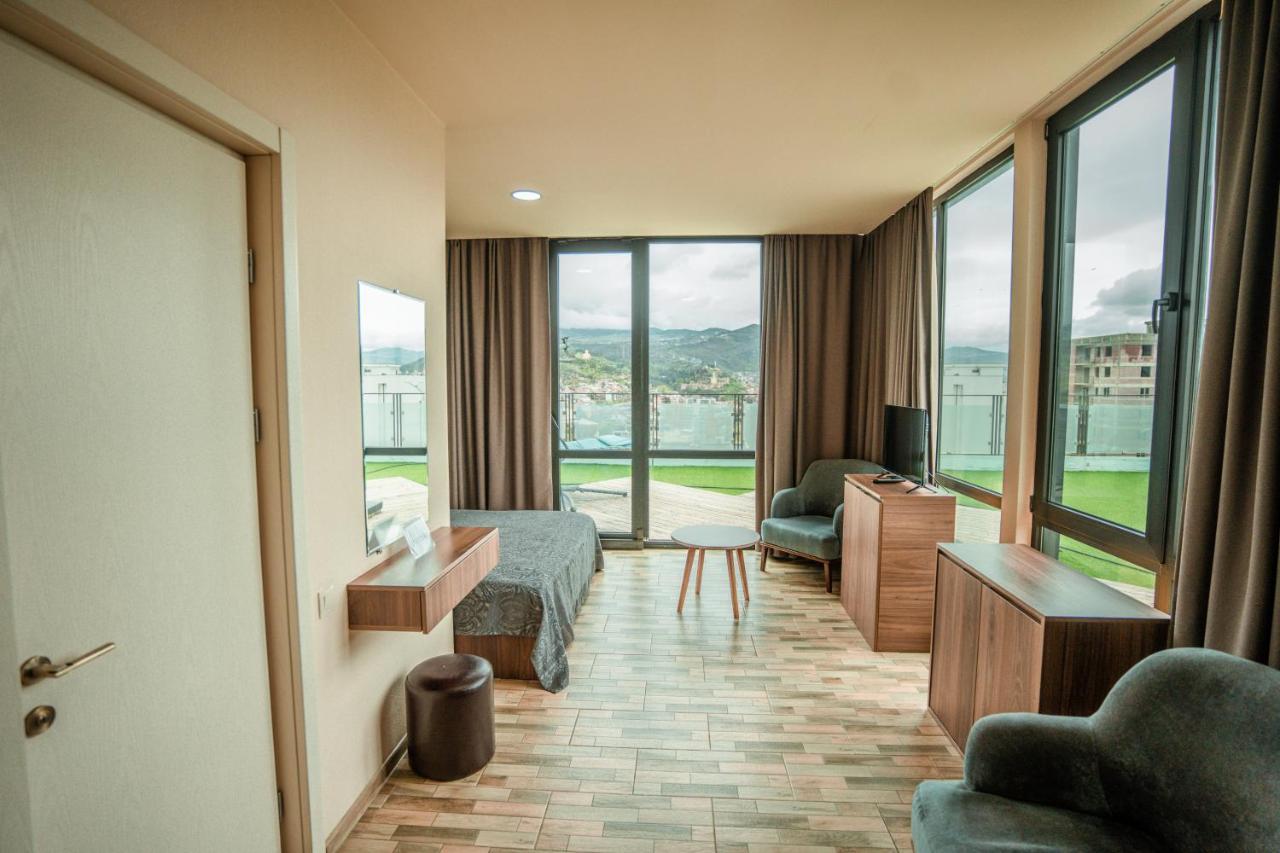 Hotel Grand View In Tbilisi ภายนอก รูปภาพ